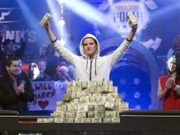 А вы знаете чемпионов мира по покеру