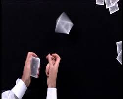 Как проводится раздача карт в покере?