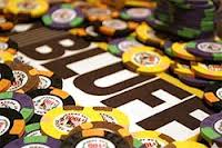 Дождитесь оптимальных условий для блефа в покере