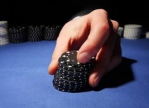 Расчет шансов на удачное проведение блефа на примере префлоп 4-бета