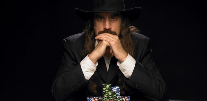 Тайтовый игрок: как ведет игру и как играть против него