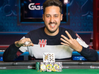 Адриан Матеос с золотым браслетом WSOP