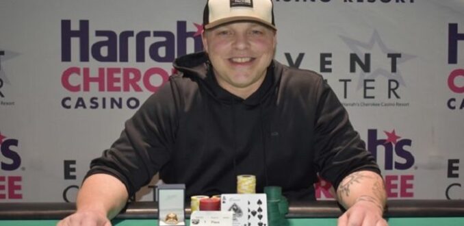 Победитель Main Event WSOP-C в Северной Каролине Марк Дэвис